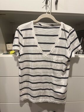 Madewell Striped V-Neck Pocket Tee - White & Navy